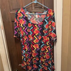 Women’s XL Lularoe Short Sleeve Floral Top